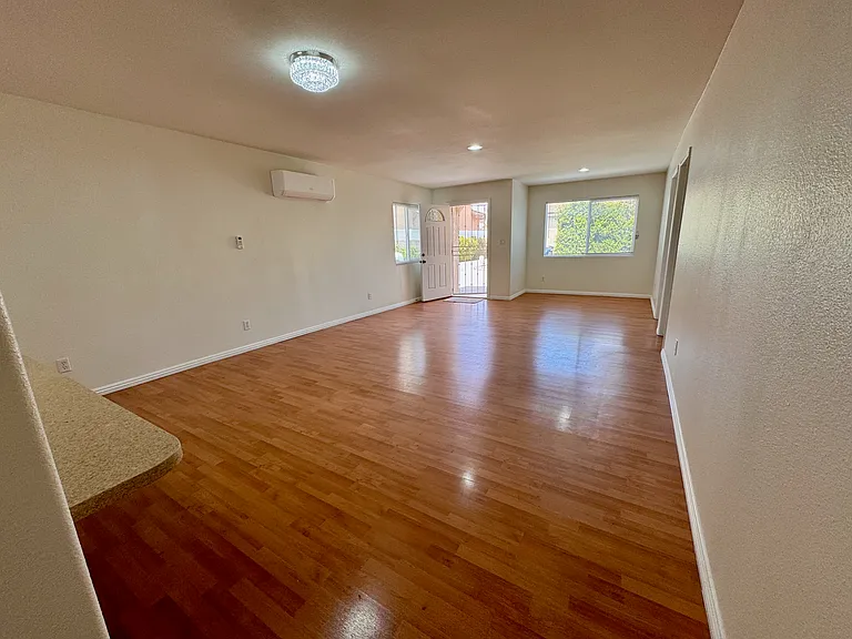 8434 Donovan St — Photo 17