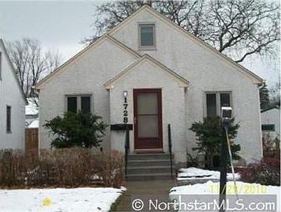 4th image of 1728 Hoyt Ave E