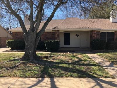 2911 Hilltop Dr, Euless, TX, 76039