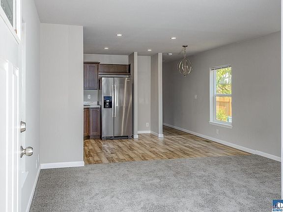 5th image of 482 S Alder Ln