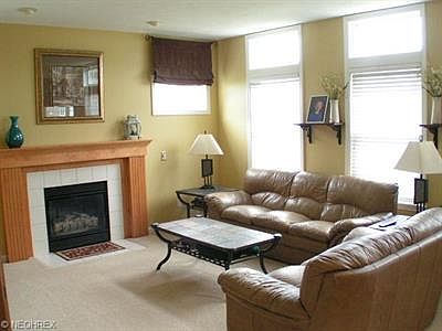 2nd image of 605 Lipke Ct
