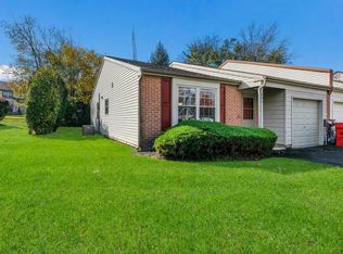 684 Whittier Dr, Warminster, PA