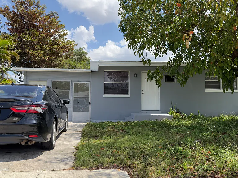 3847 Maxine St — Photo 8