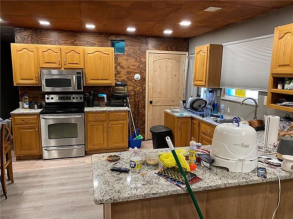 5th image of 2270 N Lesley Ave #2
