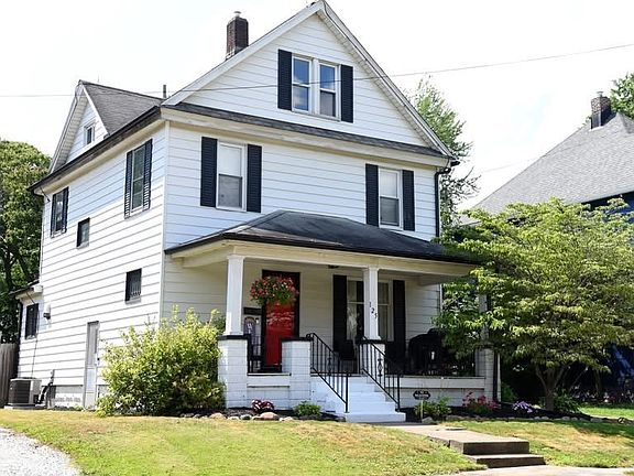2nd image of 125 Mohican Ave