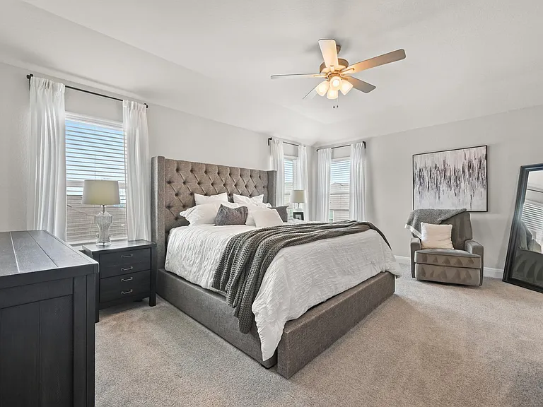 210 Purple Heart Dr — Photo 22