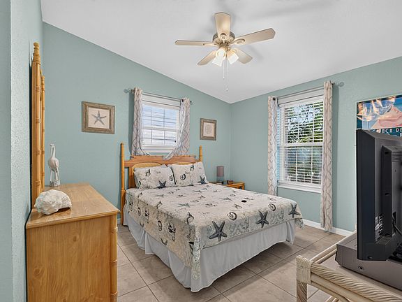 5th image of 342 Spanish Main Dr