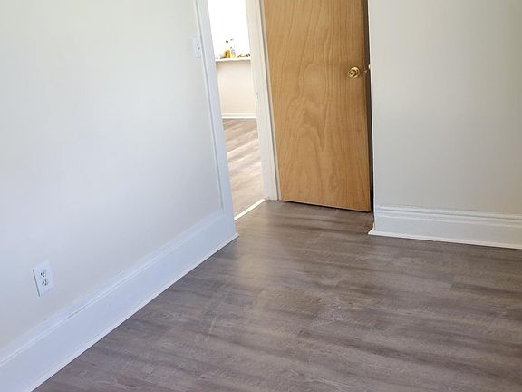 3rd image of 59 Spruce St Floor 2