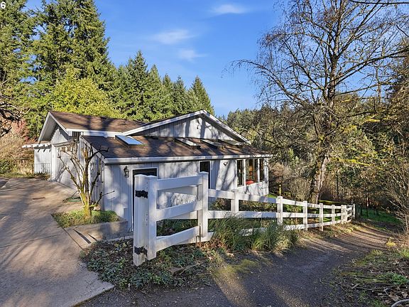 4th image of 20485 SW Chapman Rd