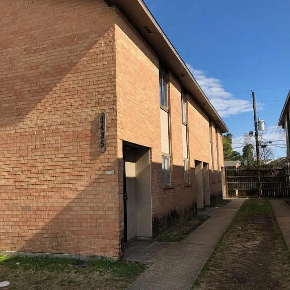 1435 Jasper Ave #C — Photo 18