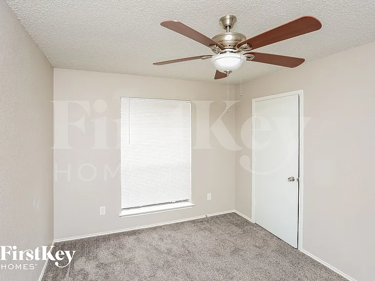 1269 Roan Dr — Photo 10