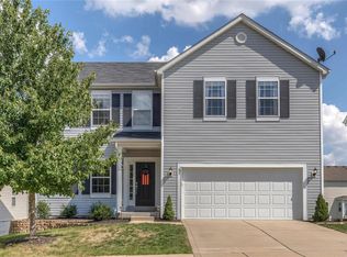 67 Fountainview Dr, Saint Charles, MO 63303