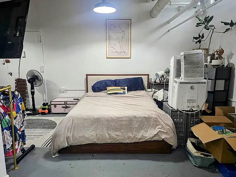 315 Berry St #6 — Photo 4