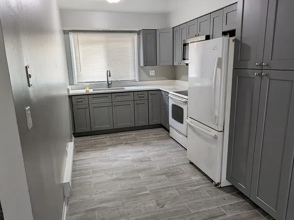 1125 Tollview Ave, Aurora, IL 60505