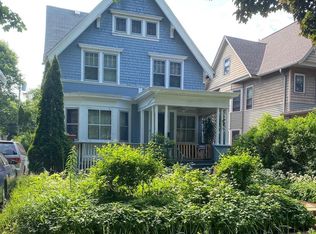 2845 N Maryland Ave, Milwaukee, WI 53211
