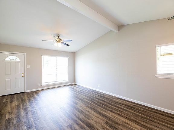 4105-Legendre-LivingRoom_06092023