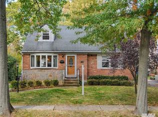 116 Horatio Ave, Merrick, NY 11566