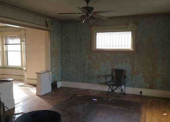 Additional Living Room
