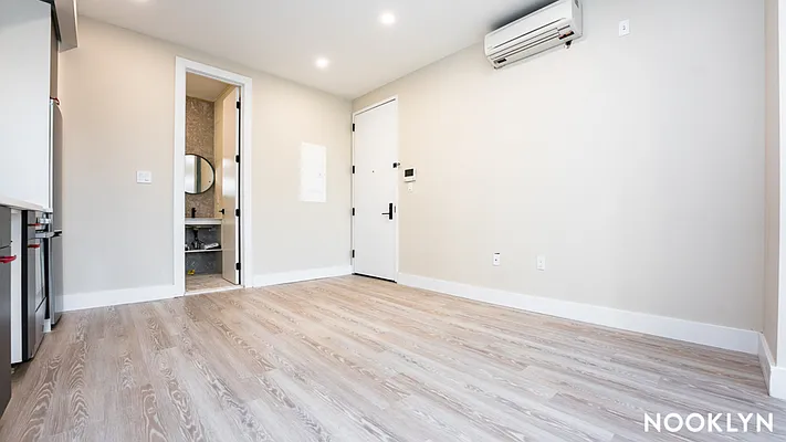 Rented by Nooklyn NYC LLC | media 11