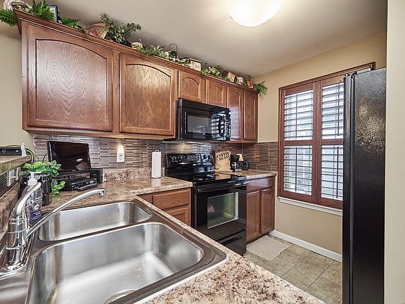 5th image of 9755 Newham Dr #10F