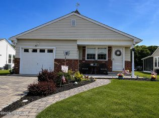 26 La Terraza Dr, Toms River, NJ 08757