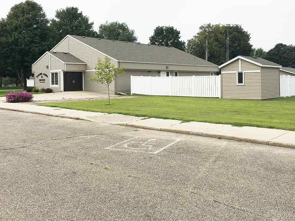 2nd image of 520 6th St