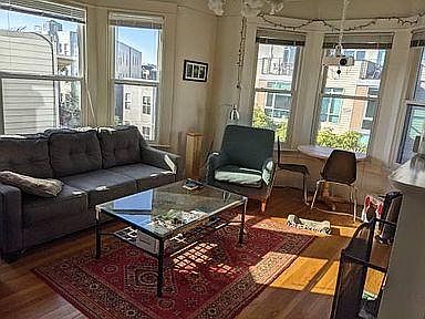 2nd image of 100 Dolores St #D