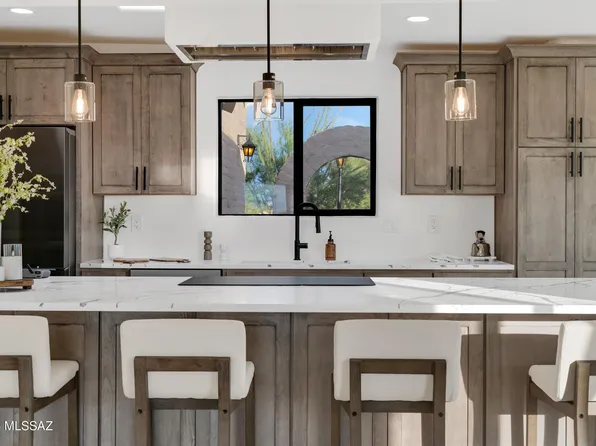 5371 N Paseo De La Tirada, Tucson, AZ 85750