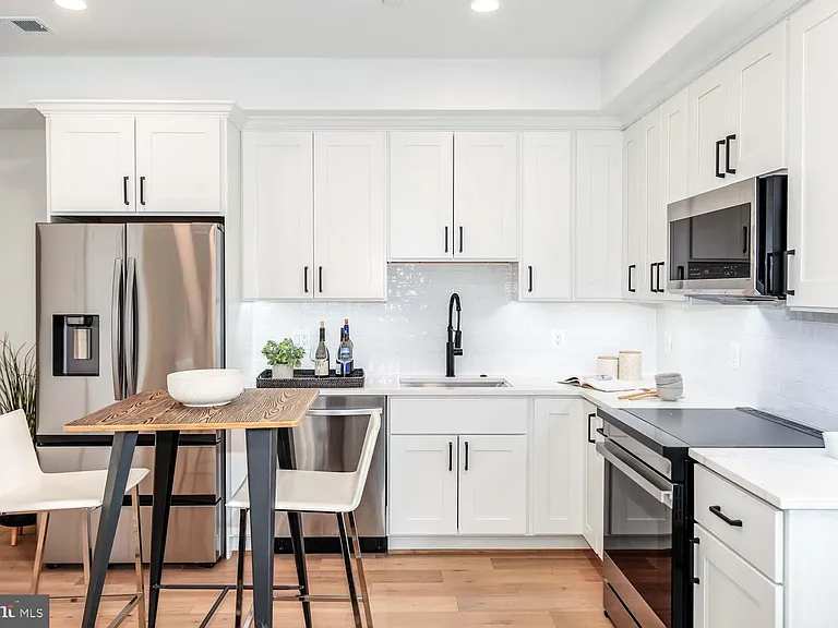 1818 Rhode Island Ave NE #5 — Photo 4