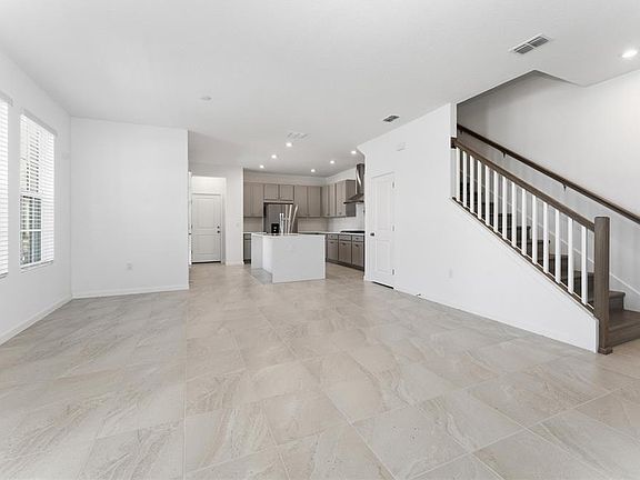 5th image of 2426 Celebration Blvd