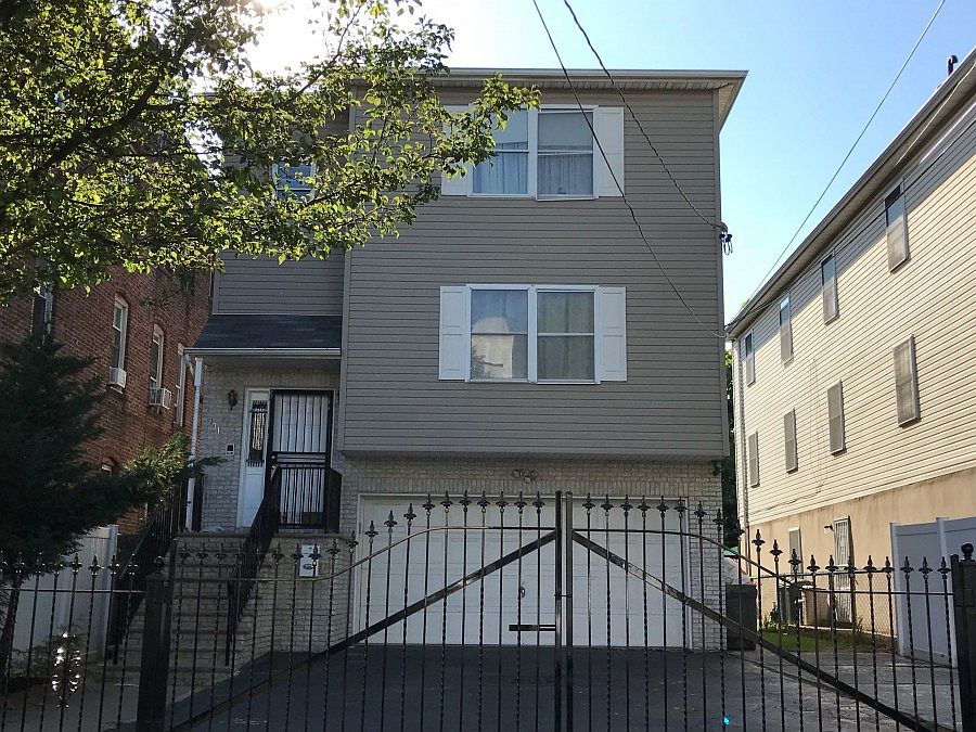 1st image of 171 Hillside Ave