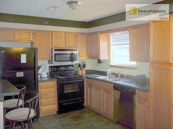 5th image of 1355 NW Jefferson Ct #3
