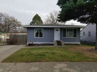 516 23rd St NW, Minot, ND 58703