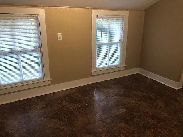 208 Avenue A St — Photo 10