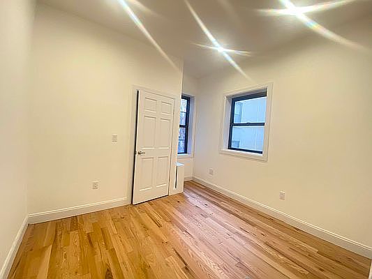 5th image of 533 3rd Ave #A