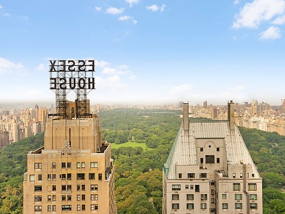 3rd image of 157 W 57th St APT 47C