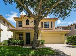 489 Leaf Dr, Palm Beach Gardens, FL 33410