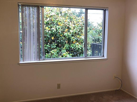 3rd image of 900 Capitola Ave #18