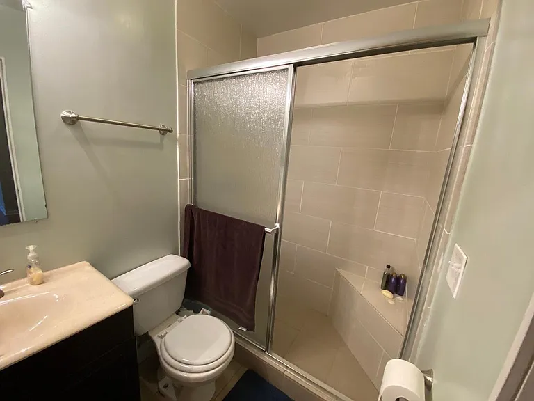 1923 N Sedgwick St #1F — Photo 19