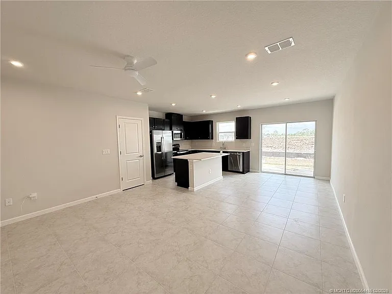 15817 SW Winter Rd — Photo 3