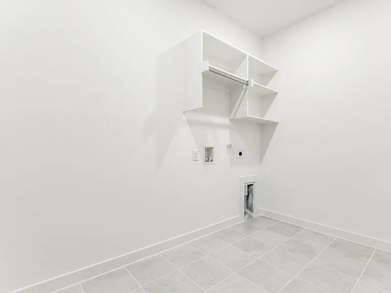 4923 Bellhurst Dr — Photo 18