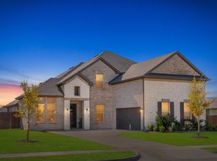 814 Hat Creek Dr, Midlothian, TX 76065