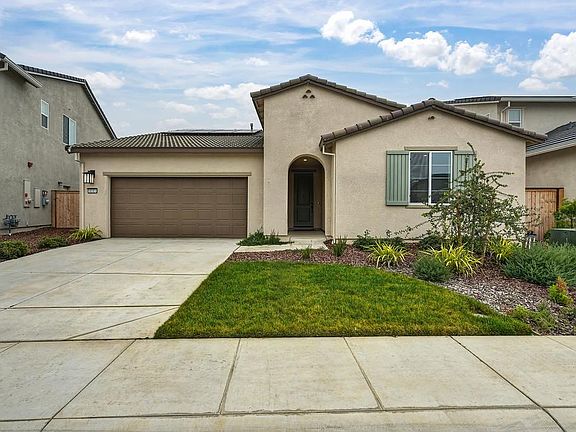 2nd image of 8183 Lavigne Cir