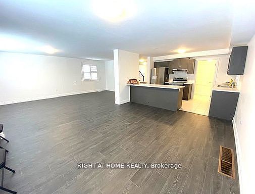 3rd image of 14 Millcreek Dr