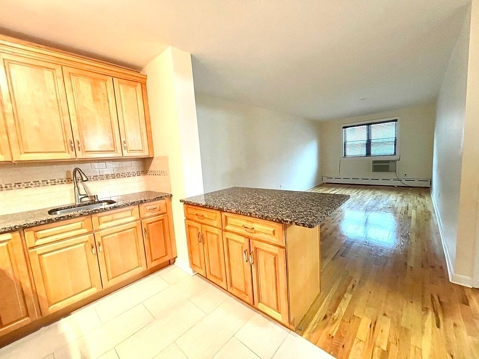 2nd image of 31-39 43rd St #1D