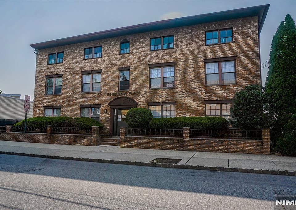 1st image of 22 Belmont Ave APT A1