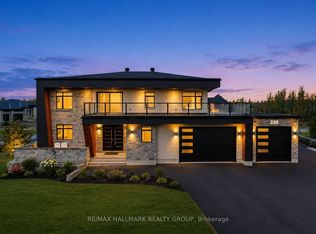 225 Summerview Ter, Ottawa, ON K4P0E9