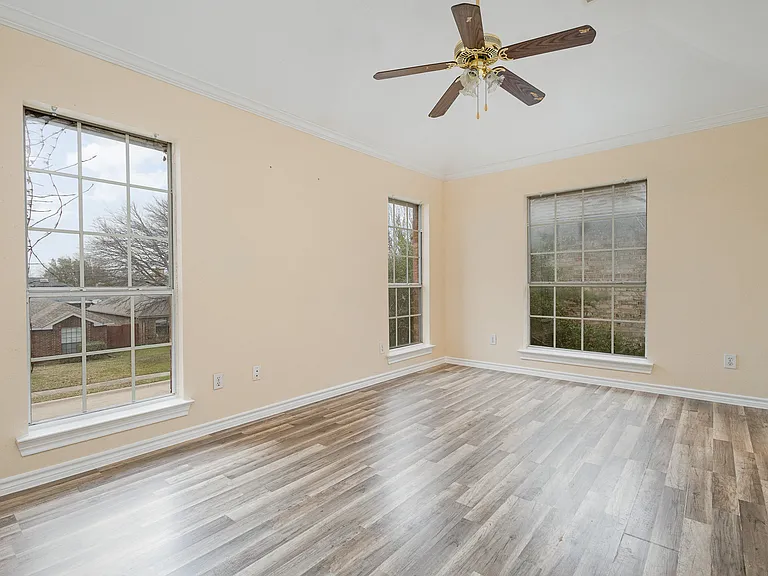 704 White Oak St — Photo 14