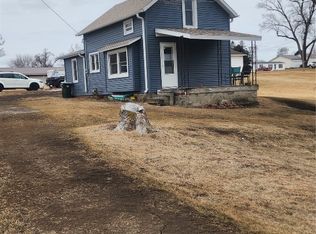 103 Brady St, Brooklyn, IA 52211