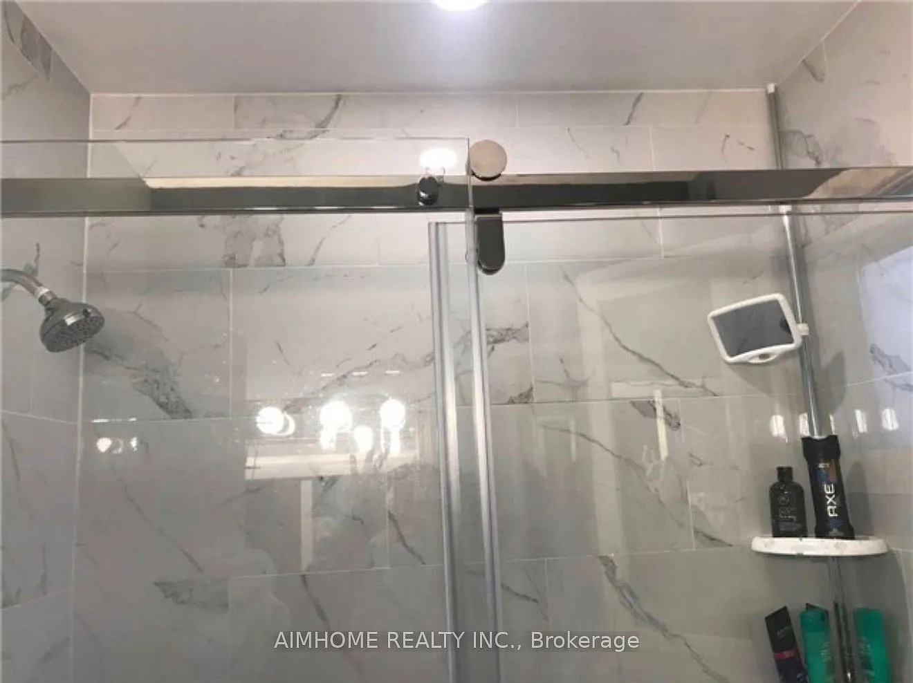 3 bed, $2,430 — Photo 2